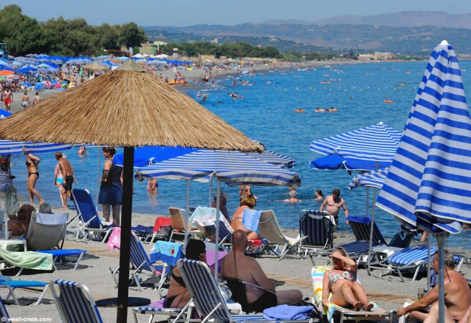 Нова трагедија во Грција: 13 годишно момче почина на плажа