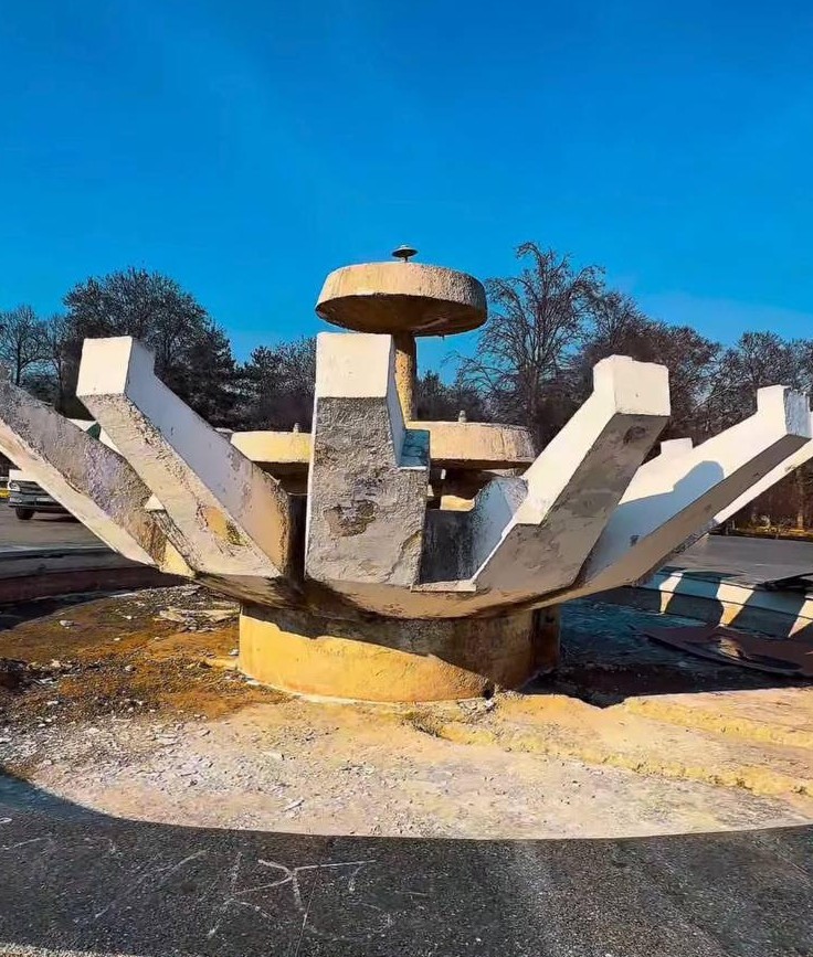 Фонтаната „Лотос“ во Градски парк го враќа сјајот, почната целосна реконструкција